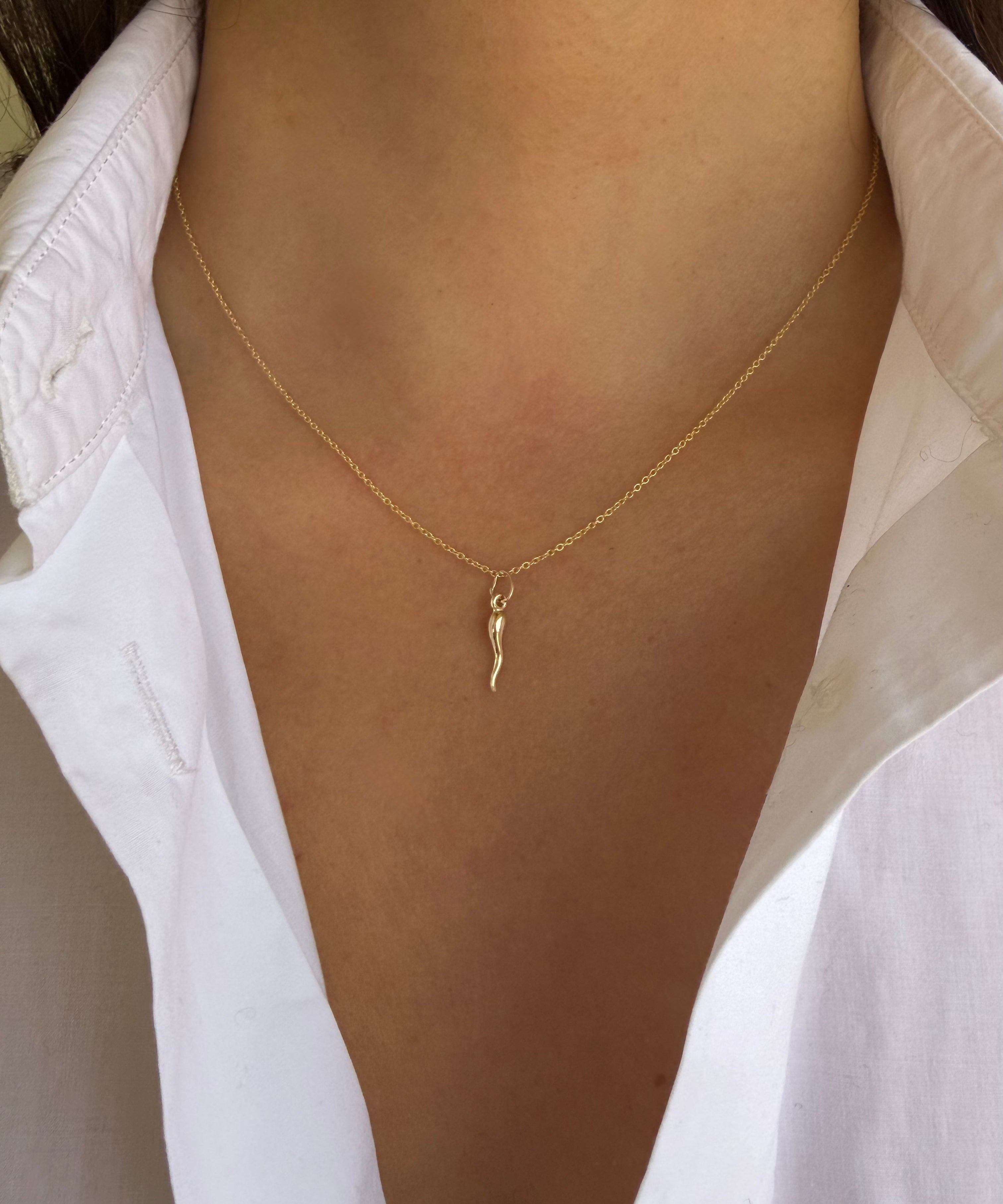 14K Gold Italian Horn Pendant Zoe Lev Jewelry