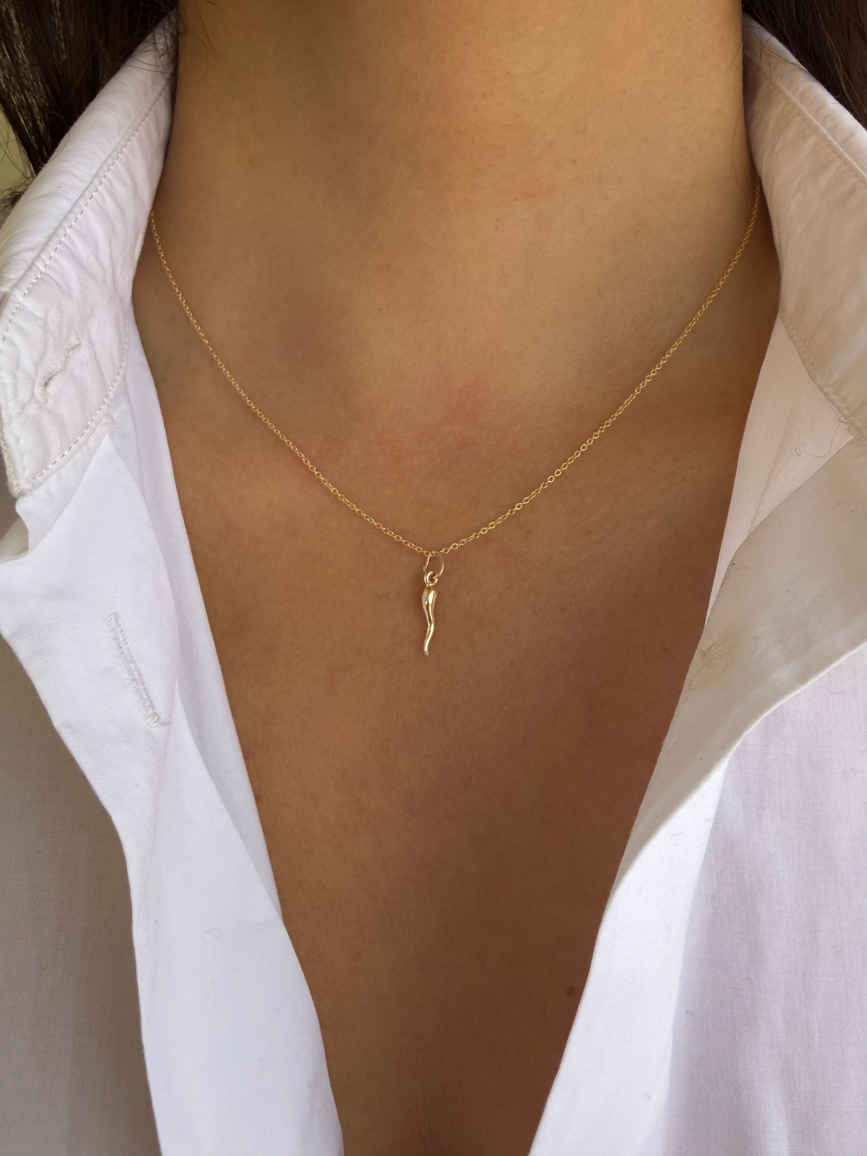 14K Gold Italian Horn Pendant Zoe Lev Jewelry