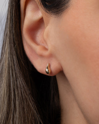 14K Gold Mini Teardrop Stud Earrings