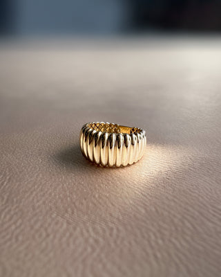 14K Gold Ribbed Ring