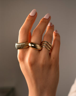 14K Gold Ribbed Ring