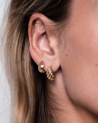 14k Gold Thick Dome Huggie Earrings