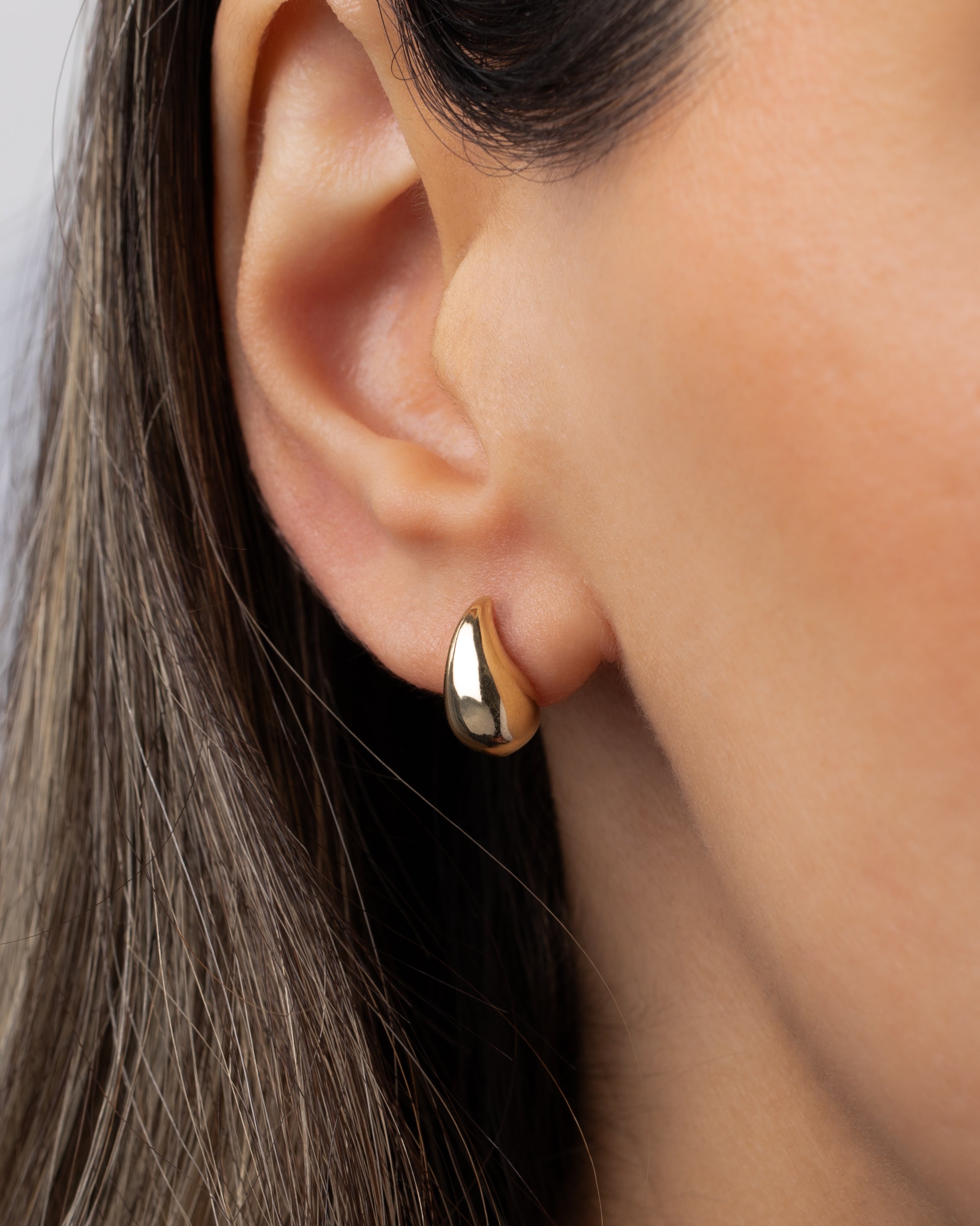 14K Gold Small Teardrop Stud Earrings Studs Zoe Lev Jewelry