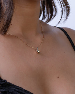 14K Gold Teardrop Necklace