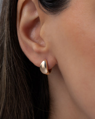 14k Gold Thick Dome Huggie Earrings