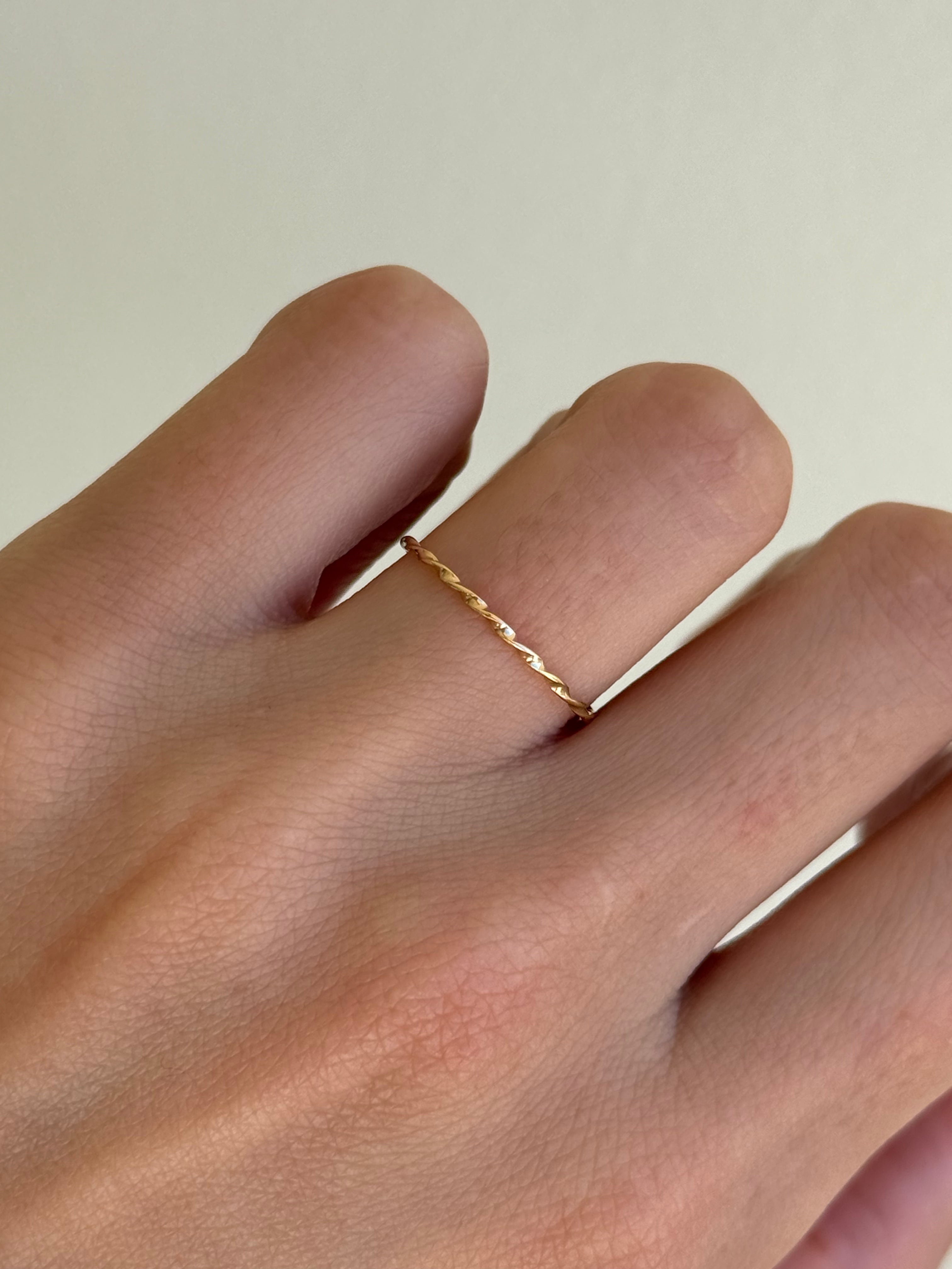 14k Thin Twisted Stacking Band - Size 7 SAMPLE SALE Zoe Lev Jewelry