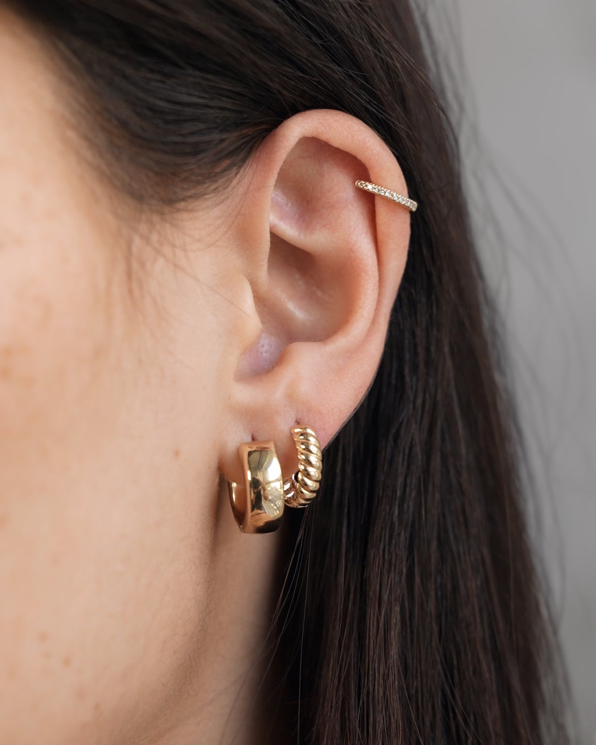 14k Gold Medium Bubbled Flat Hoop Earrings