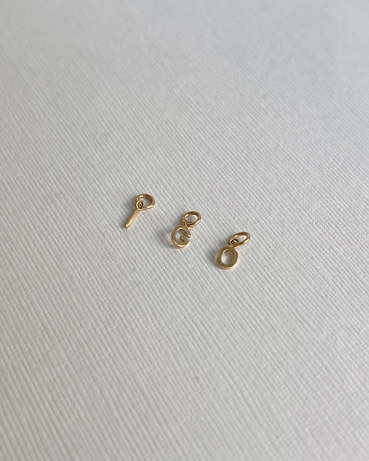 14k Yellow Gold Mini 'O' Pendant SAMPLE SALE Zoe Lev Jewelry