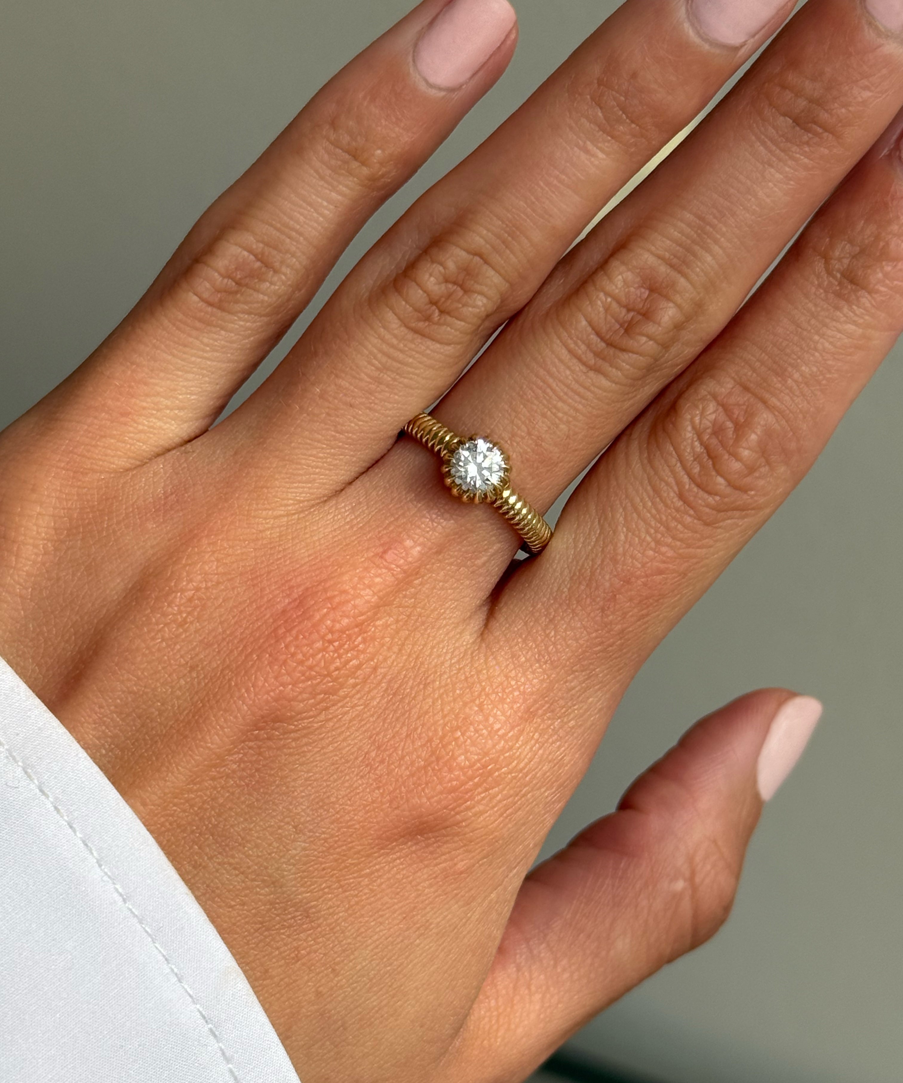 Lab Diamond Small Round Pleated Ring - size 7 SAMPLE SALE Zoe Lev Jewelry