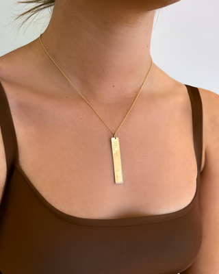 14k Gold Vertical Nameplate Pendant