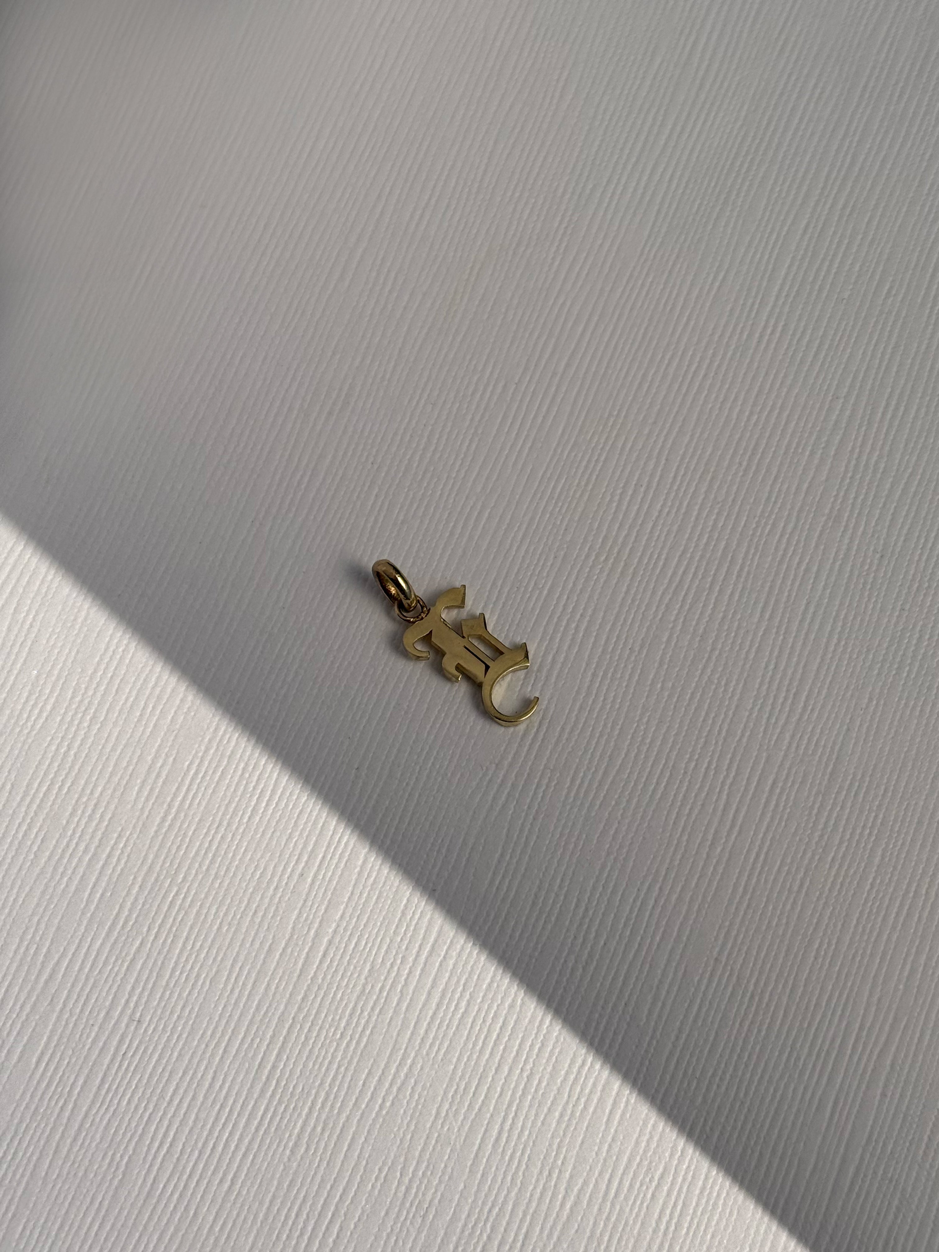 14k Gold Gothic Initial Pendant - 'E' SAMPLE SALE Zoe Lev Jewelry