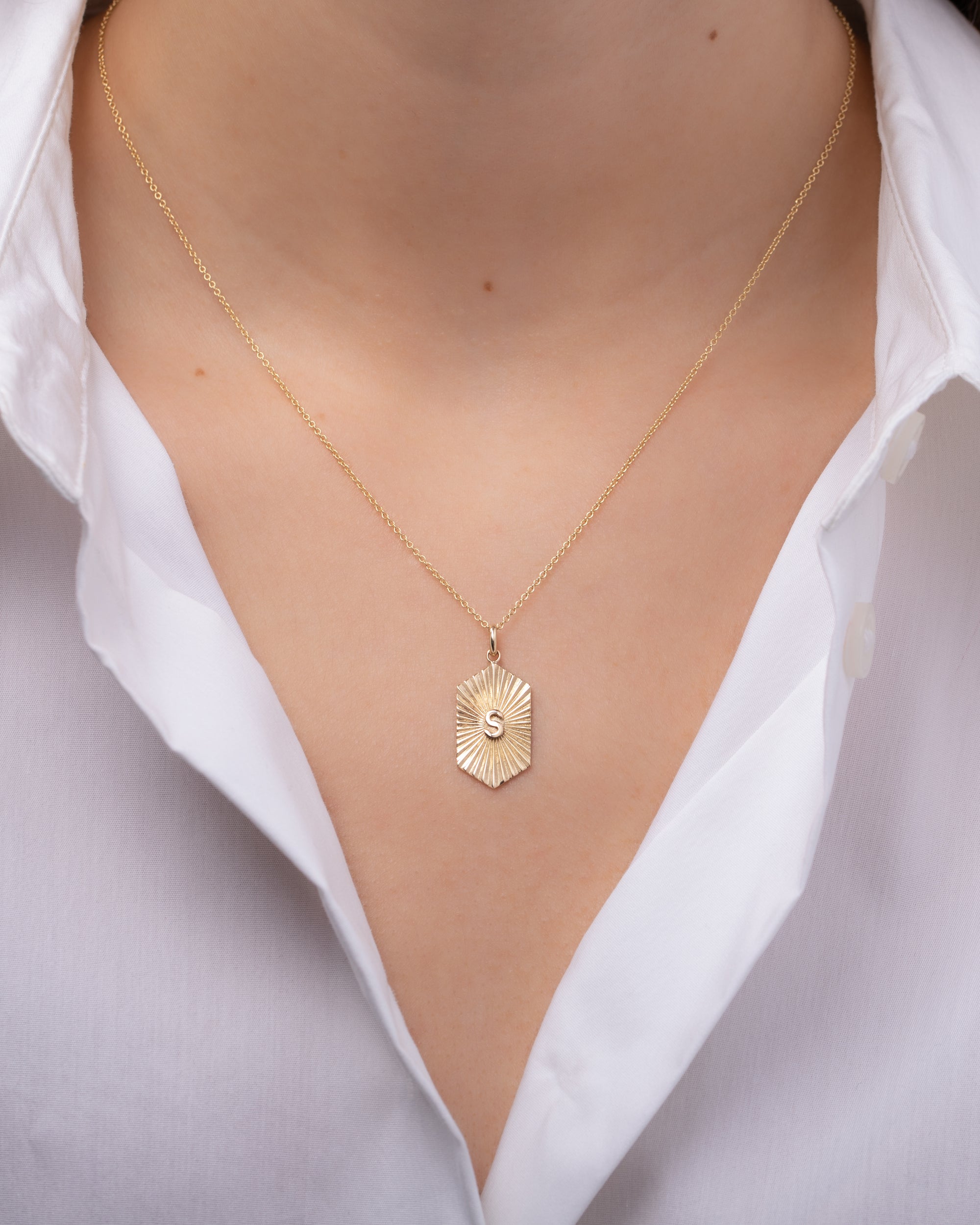 Louis Vuitton Pave Diamond Necklace Pendant 18K Rose Gold 0.05 Cttw -  Chronostore
