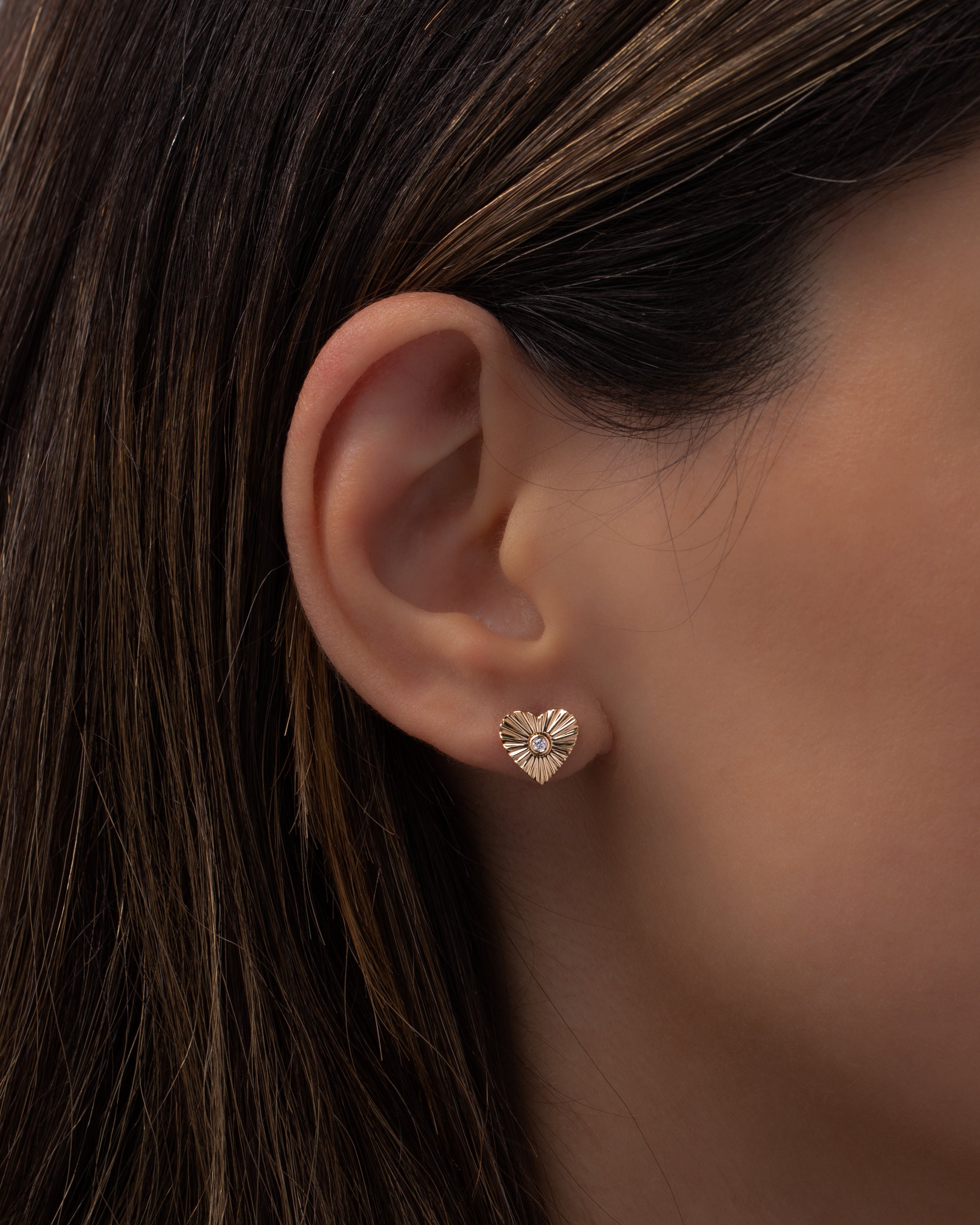 Diamond Fluted Heart Stud Earrings Studs Zoe Lev Jewelry