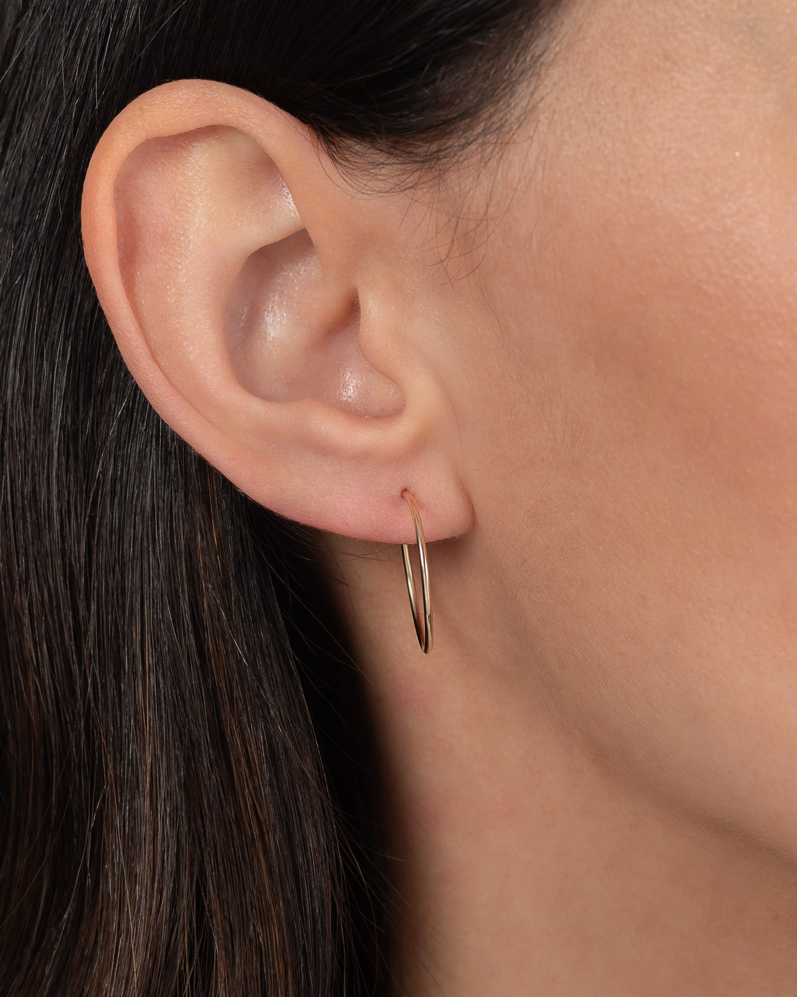 14k Gold Medium Thread Hoop Earrings Hoops & Huggies Zoe Lev Jewelry