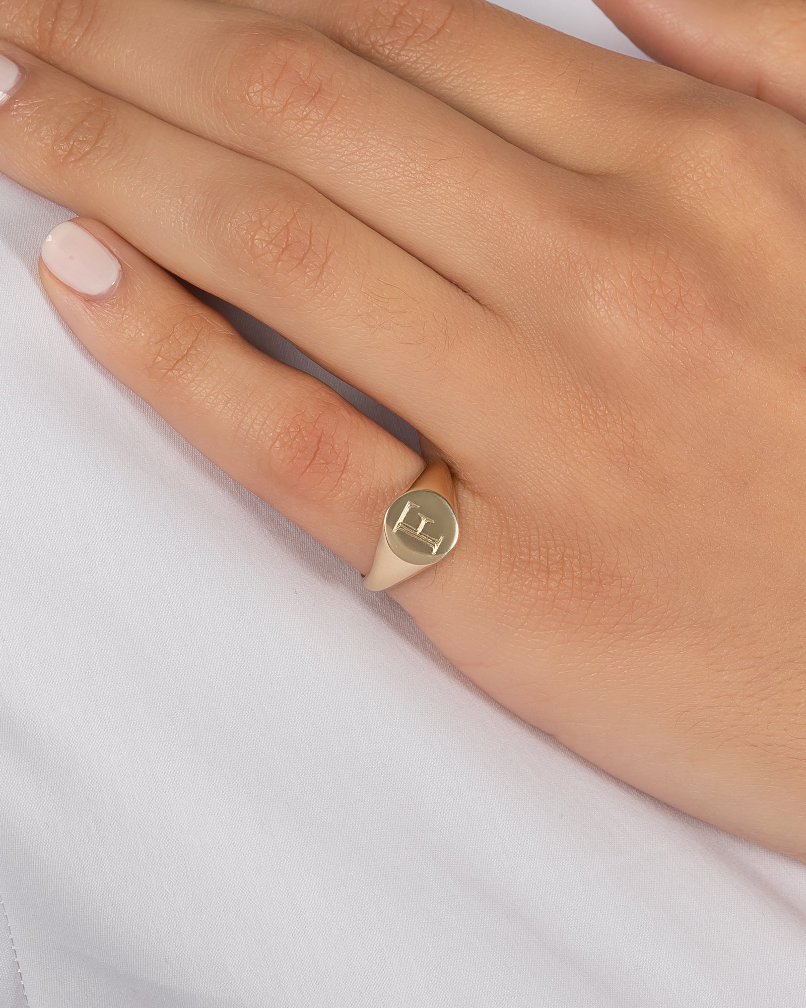 Women's Small Round Signet Ring
