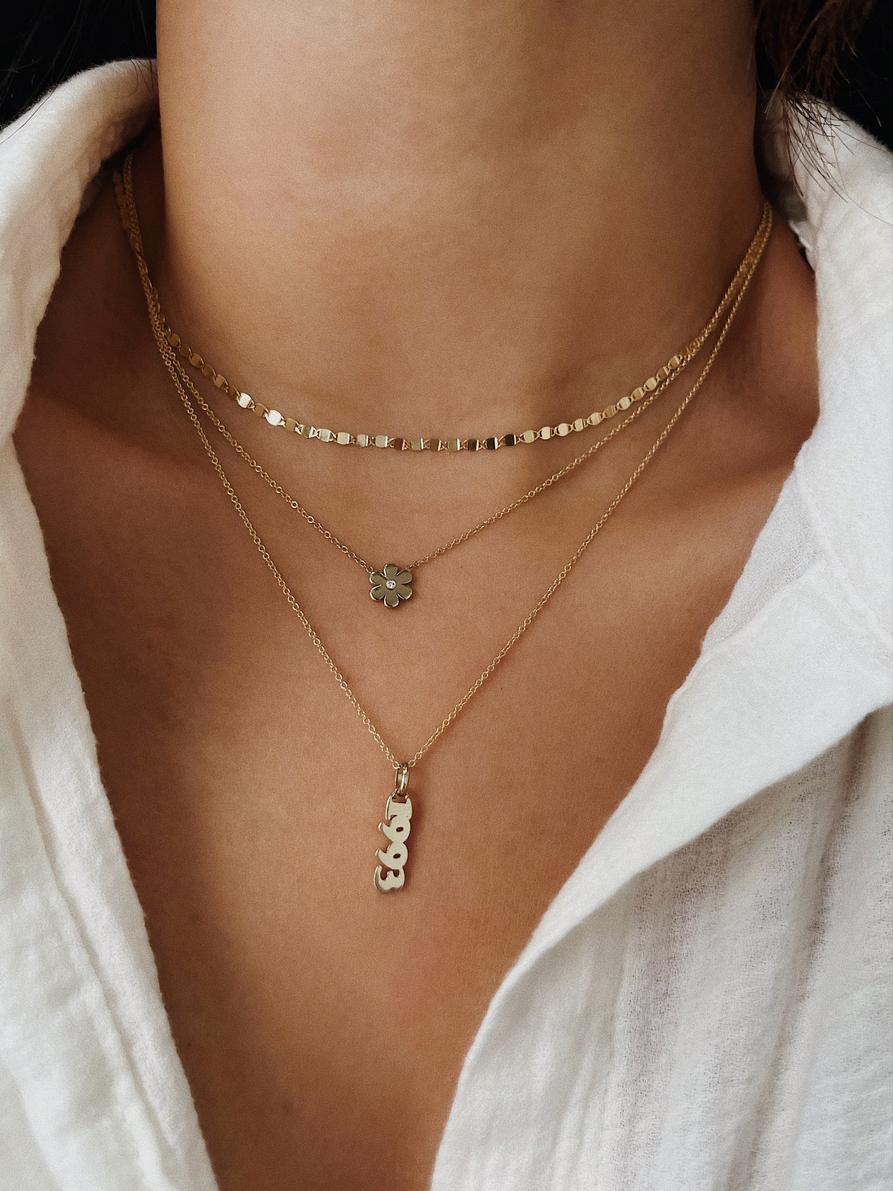 Louis Vuitton Diamond Gold Fleur Necklace at 1stDibs