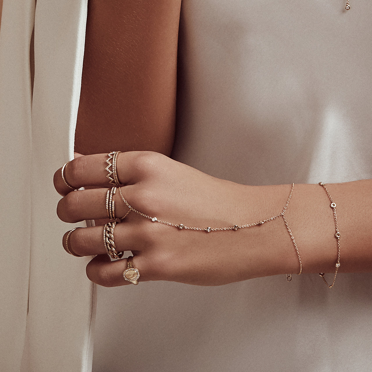 Olbye Silver Finger Ring Bracelet Dainty Hand Chain Bracelet Jewelry Gift  for Women and Girls : Amazon.in: Jewellery
